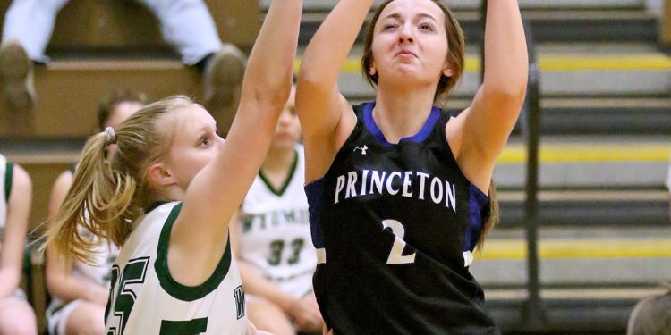 (Brad Davis/For LootPress) Princeton at Wyoming East, February 9, 2022 in New Richmond.
