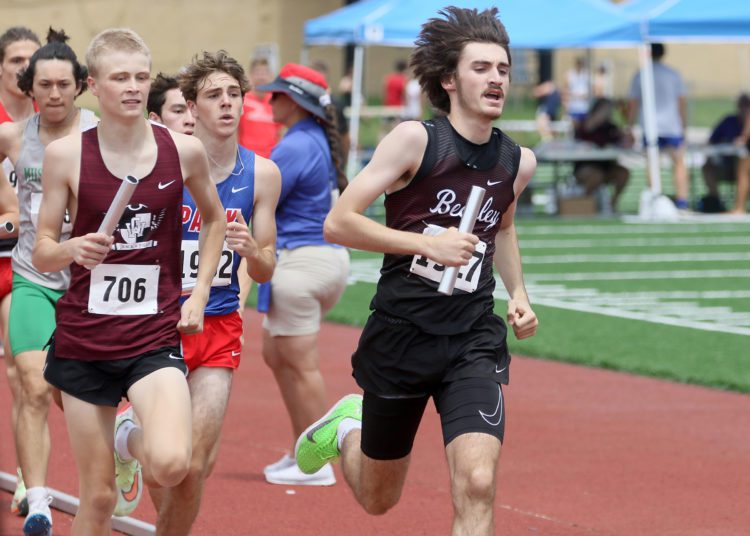 (Brad Davis/For LootPress) Class AAA State Track Meet, May 20, 2022 in Charleston.