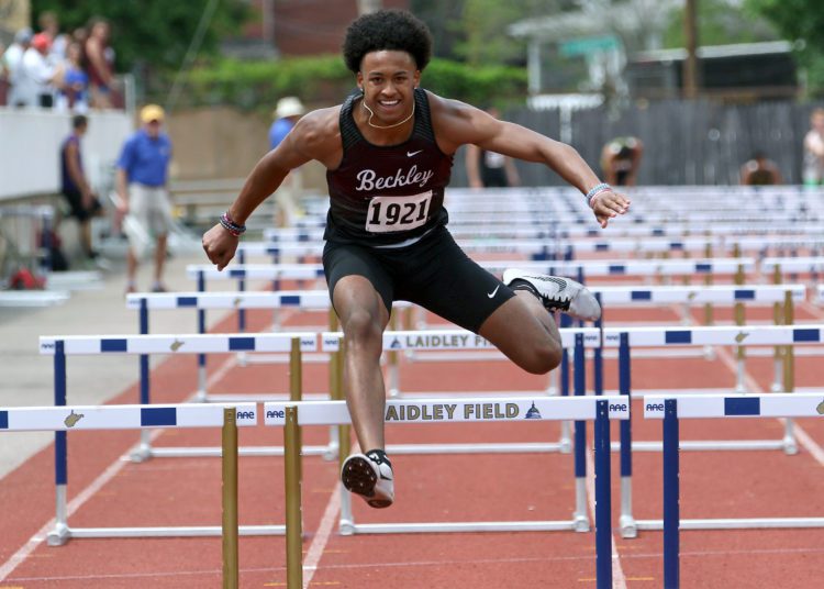 (Brad Davis/For LootPress) Class AAA State Track Meet, May 20, 2022 in Charleston.