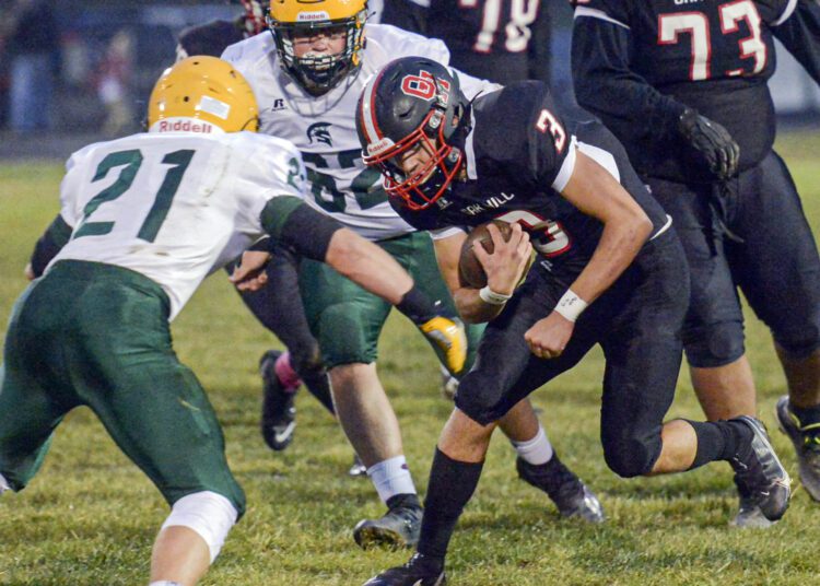 Oak Hill hosts Greenbrier East. F. Brian Ferguson/Lootpress