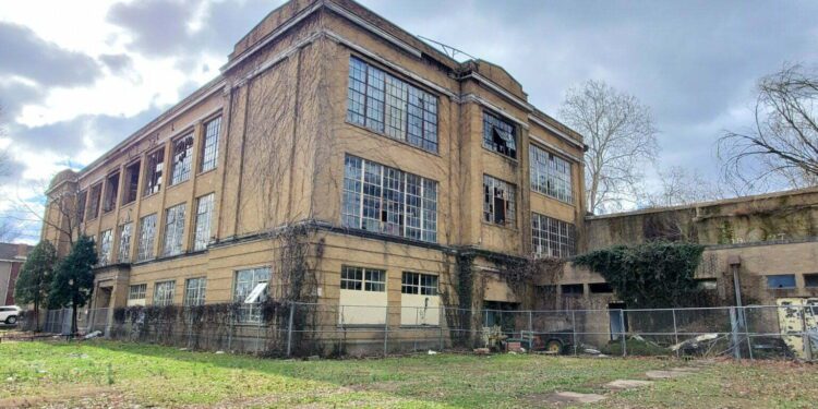 St. Albans Junior High Building Demolition