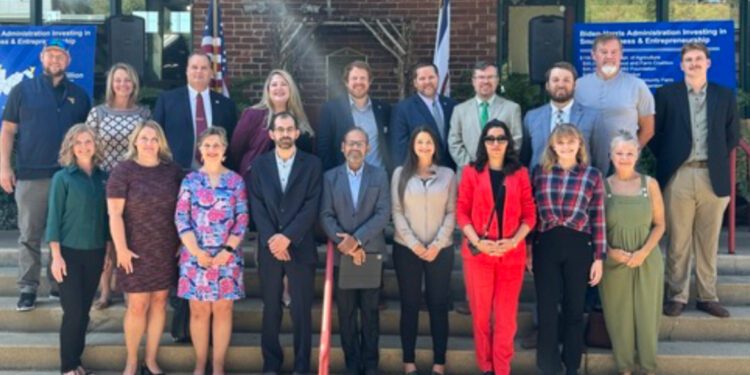 Rural Business Development Grant and Rural Energy for America Program Technical Assistance Grant awardees pose for a photo in celebration of their awards - Photo: USDA