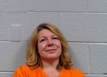 Woman arrested for crowbar assault in Summers County