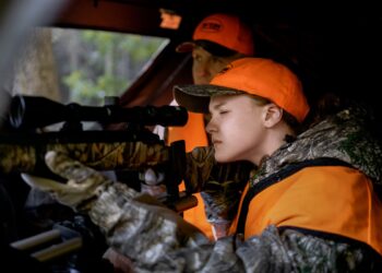 Special Split Youth, Class Q and Class XS Antlerless Deer Season Opens Oct. 19