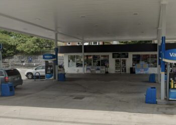 The Cave gas station in Tazewell, VA | Google Earth image