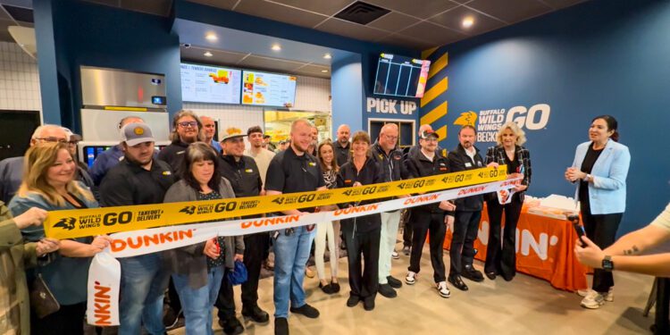 Little General Stores staff joined by the Beckley-Raleigh County Chamber of Commerce cuts the ribbon on the two new establishments.