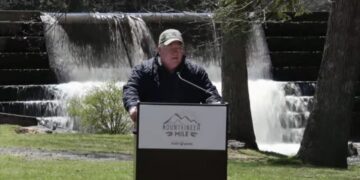 Gov. Patrick Morrisey announces official “Mountaineer Mile Trails” in West Virginia State Parks at Little Beaver State Park on Wednesday afternoon.