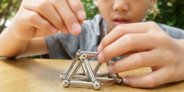 Despite Safety Rules, U.S. Still Leads in Dangerous Magnet Swallowing Cases Among Kids
