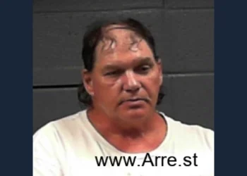 Man attacks woman because she wouldn't argue with him
