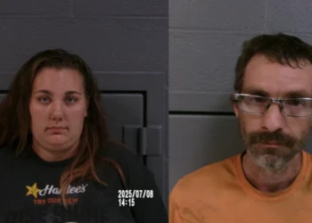 Police Discover Feces-Filled Home After Child Asks Stranger for Food